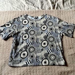 UNIQLO / marimekko limited edition boxy tee